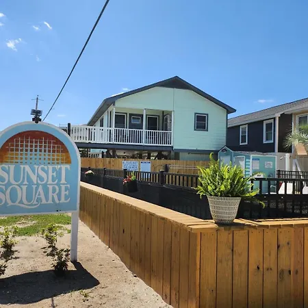 Sunset Square 104 L Home